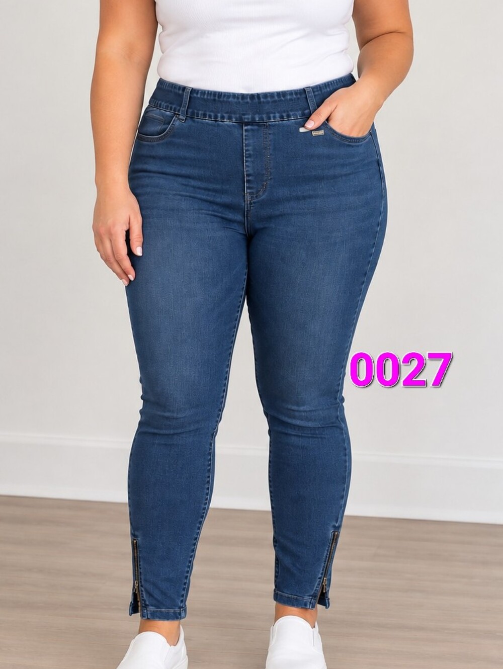 Bali Dark Blue Skinny Jeans with Ankle Zippers Size 14